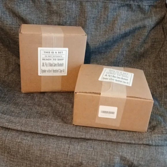 *NWT* JBL Flip 5 Speaker in Black and Gray Camouflage - Picture 3 of 6